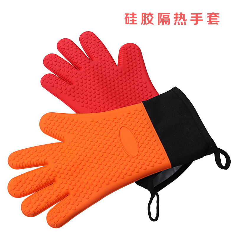 Silicone insulated gloves